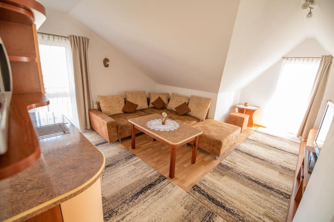 Pokoje I Apartament U Lucyny Czarna Góra Værelse billede